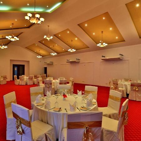 Hibiscus Beach Hotel & Villas Kalutara Exterior photo