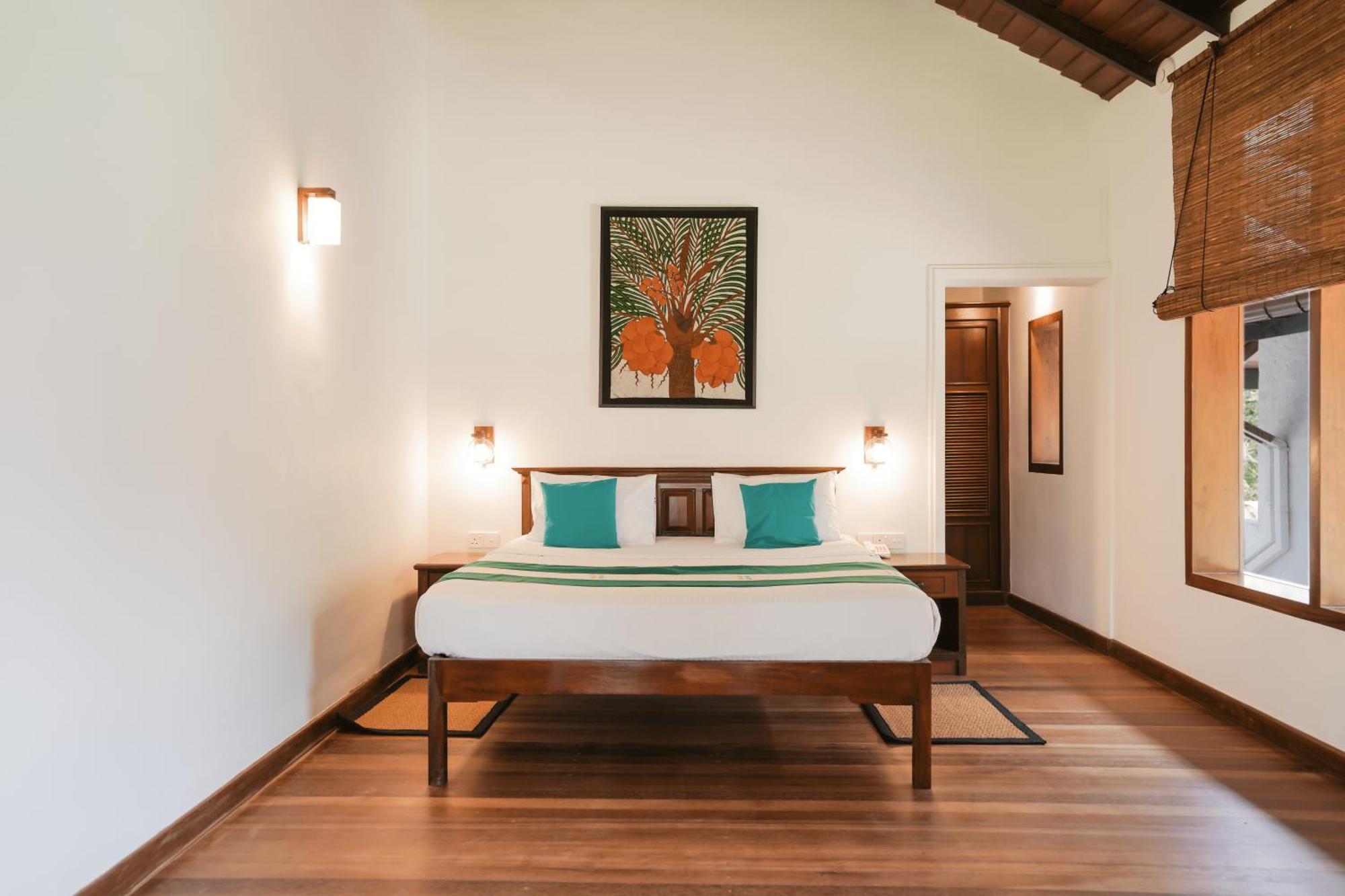 Hibiscus Beach Hotel & Villas Kalutara Exterior photo