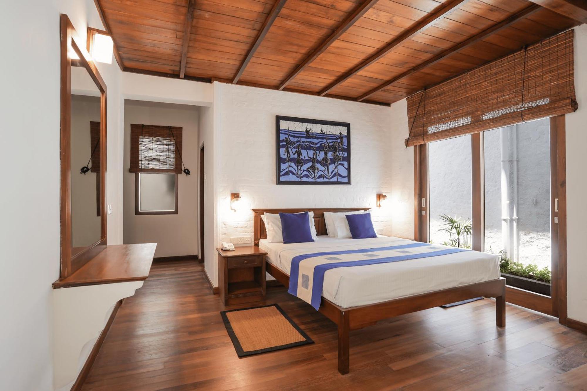 Hibiscus Beach Hotel & Villas Kalutara Exterior photo