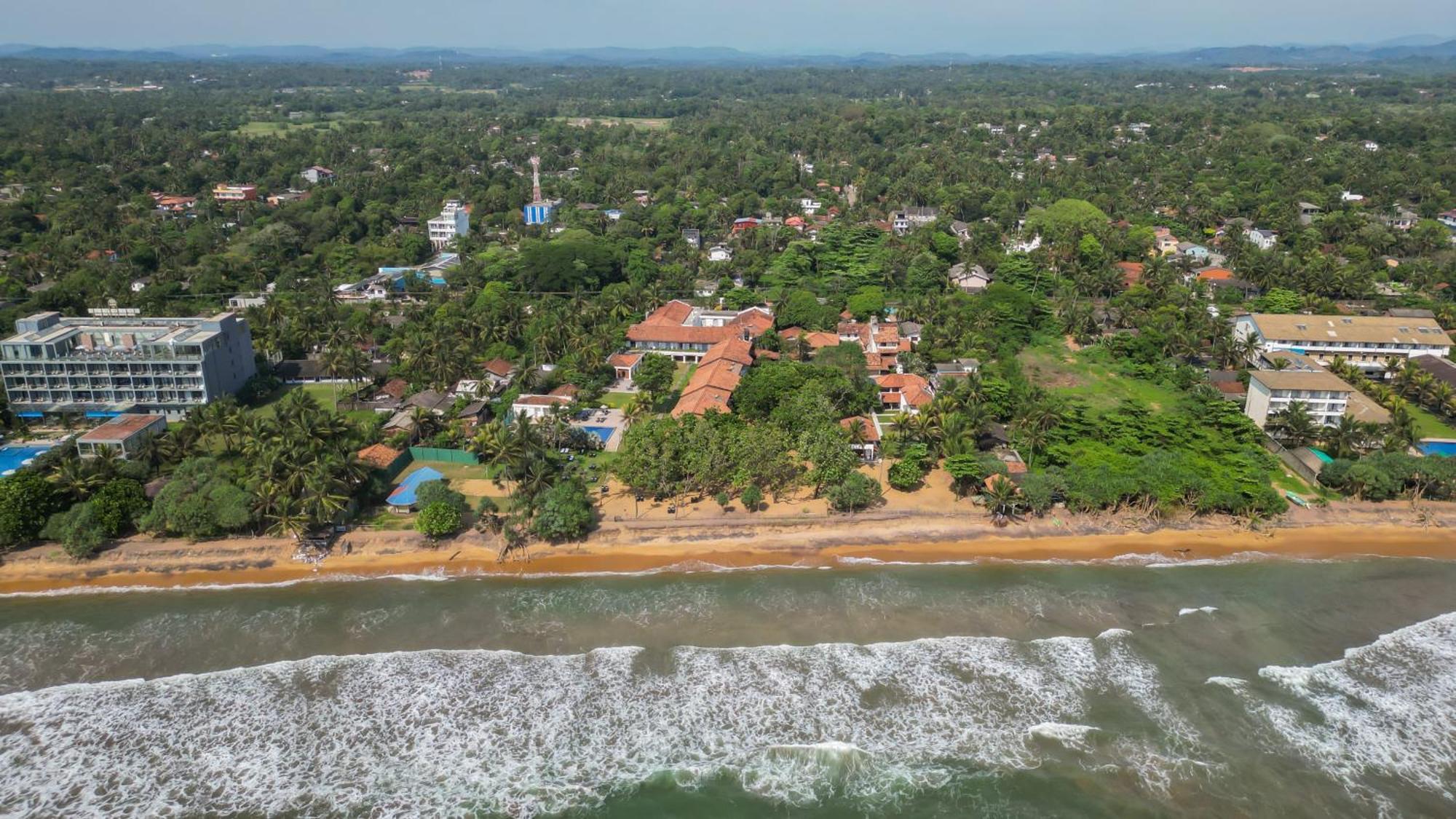 Hibiscus Beach Hotel & Villas Kalutara Exterior photo